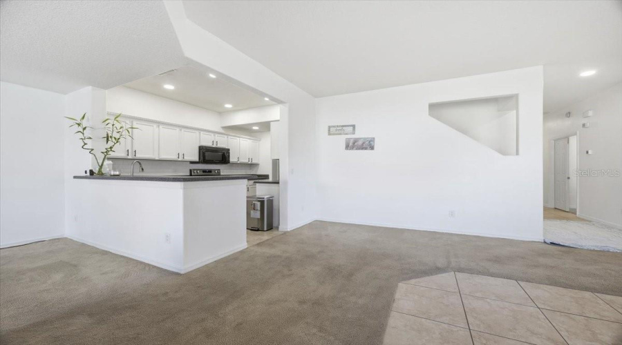 KISSIMMEE, Florida 34746, 4 Bedrooms Bedrooms, ,2 BathroomsBathrooms,Residential,For Sale,COMMANDER,0,MFRO6377238