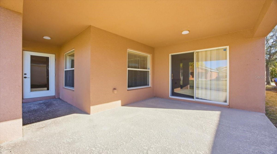 KISSIMMEE, Florida 34746, 4 Bedrooms Bedrooms, ,2 BathroomsBathrooms,Residential,For Sale,COMMANDER,0,MFRO6377238