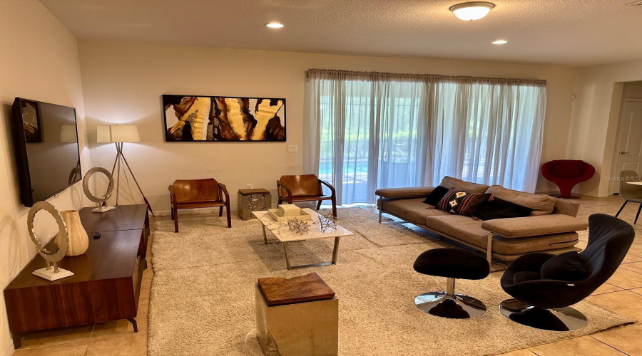 KISSIMMEE, Florida 34747, 8 Bedrooms Bedrooms, ,6 BathroomsBathrooms,Residential,For Sale,NICE,0,MFRO6373602