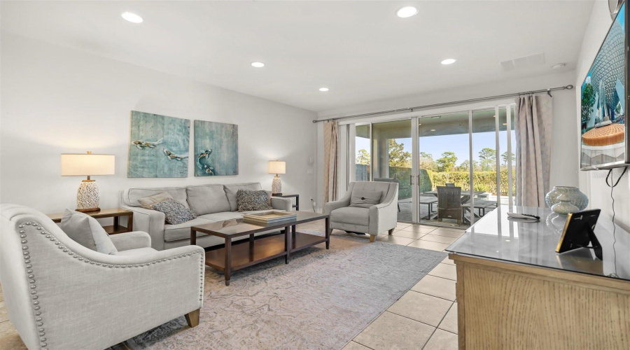 KISSIMMEE, Florida 34747, 6 Bedrooms Bedrooms, ,6 BathroomsBathrooms,Residential,For Sale,MARKER AVE,0,MFRO6375250