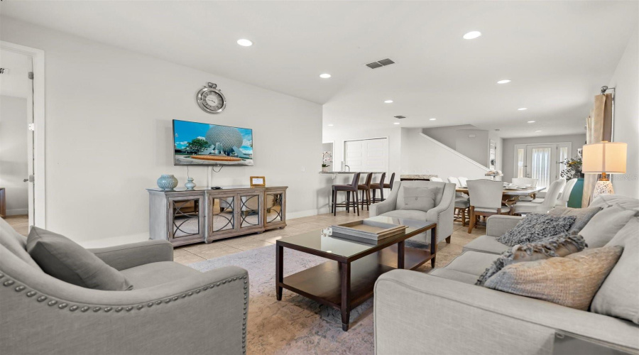 KISSIMMEE, Florida 34747, 6 Bedrooms Bedrooms, ,6 BathroomsBathrooms,Residential,For Sale,MARKER AVE,0,MFRO6375250