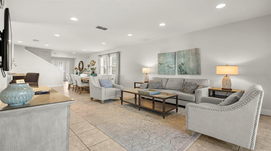 KISSIMMEE, Florida 34747, 6 Bedrooms Bedrooms, ,6 BathroomsBathrooms,Residential,For Sale,MARKER AVE,0,MFRO6375250