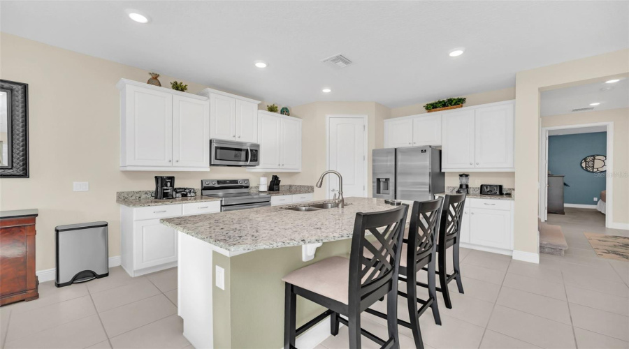 KISSIMMEE, Florida 34747, 4 Bedrooms Bedrooms, ,3 BathroomsBathrooms,Residential,For Sale,SOUTHFIELD,0,MFRO6324507