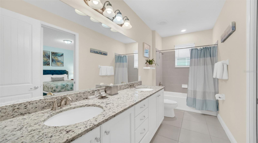 KISSIMMEE, Florida 34747, 4 Bedrooms Bedrooms, ,3 BathroomsBathrooms,Residential,For Sale,SOUTHFIELD,0,MFRO6324507