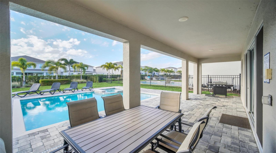 KISSIMMEE, Florida 34747, 4 Bedrooms Bedrooms, ,3 BathroomsBathrooms,Residential,For Sale,SOUTHFIELD,0,MFRO6324507