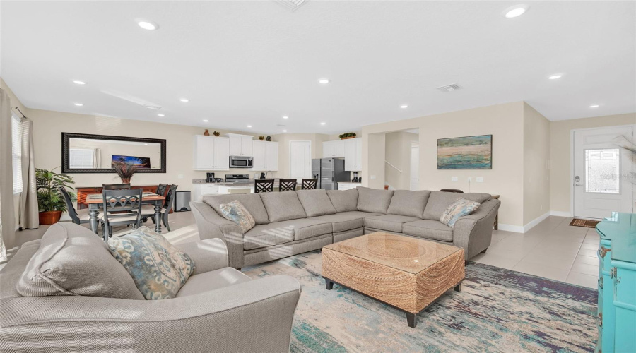 KISSIMMEE, Florida 34747, 4 Bedrooms Bedrooms, ,3 BathroomsBathrooms,Residential,For Sale,SOUTHFIELD,0,MFRO6324507