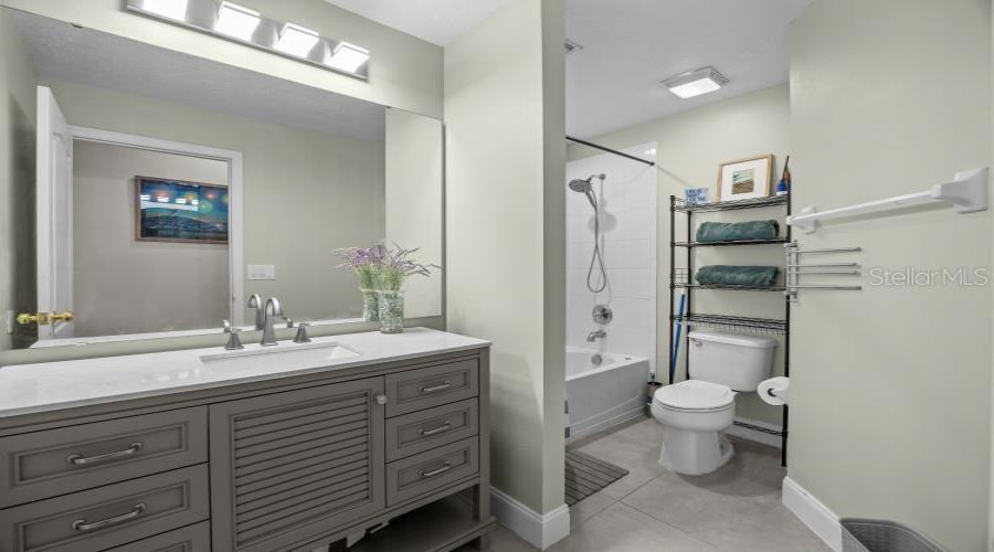 Full Bath on 1st floor