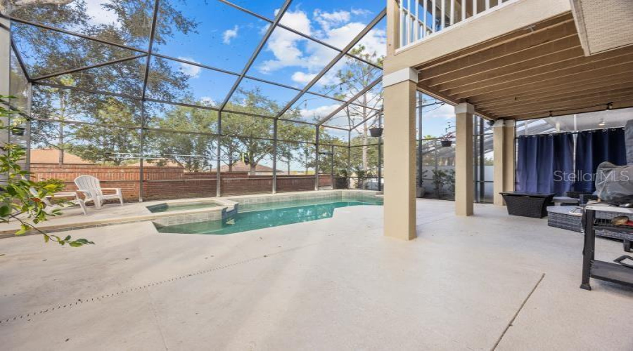 Patio- Screened with pool