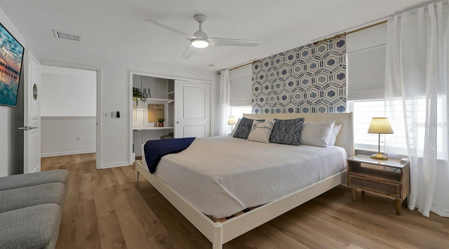 DAVENPORT, Florida 33897, 8 Bedrooms Bedrooms, ,6 BathroomsBathrooms,Residential,For Sale,LELANI,0,MFRO6377009