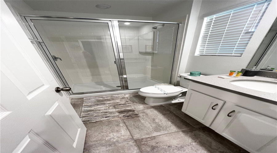 KISSIMMEE, Florida 34747, 6 Bedrooms Bedrooms, ,4 BathroomsBathrooms,Residential,For Sale,AMELIA DOWNS,0,MFRTB8466752