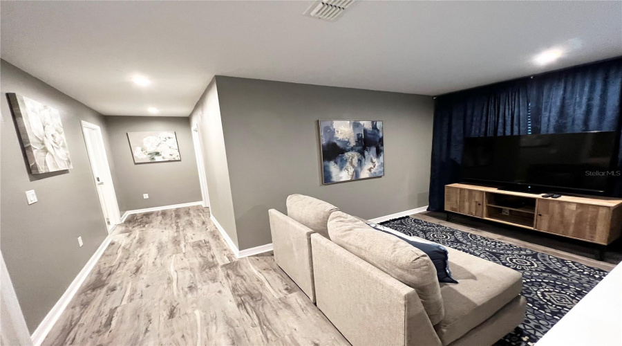 KISSIMMEE, Florida 34747, 6 Bedrooms Bedrooms, ,4 BathroomsBathrooms,Residential,For Sale,AMELIA DOWNS,0,MFRTB8466752