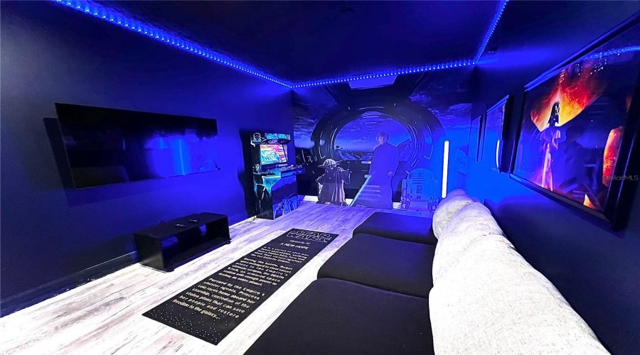 KISSIMMEE, Florida 34747, 6 Bedrooms Bedrooms, ,4 BathroomsBathrooms,Residential,For Sale,AMELIA DOWNS,0,MFRTB8466752