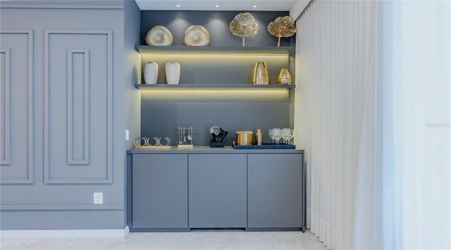 DAVENPORT, Florida 33897, 10 Bedrooms Bedrooms, ,8 BathroomsBathrooms,Residential,For Sale,LELANI,0,MFRO6376930