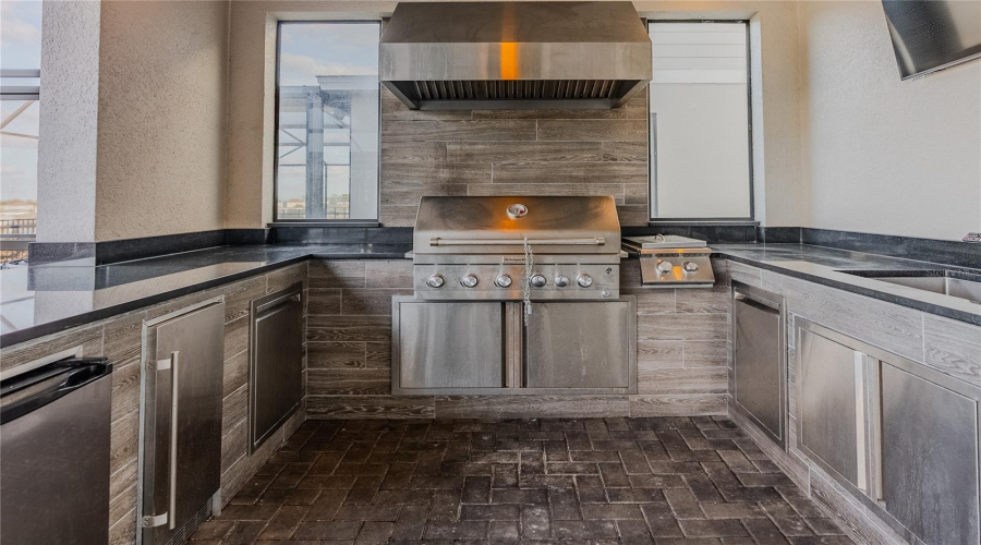 DAVENPORT, Florida 33897, 10 Bedrooms Bedrooms, ,8 BathroomsBathrooms,Residential,For Sale,LELANI,0,MFRO6376930