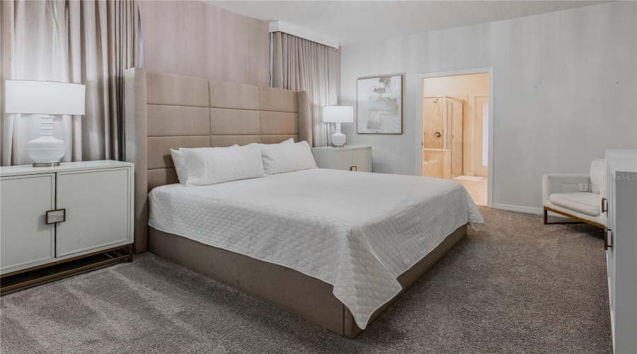 DAVENPORT, Florida 33897, 10 Bedrooms Bedrooms, ,8 BathroomsBathrooms,Residential,For Sale,LELANI,0,MFRO6376930