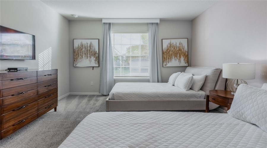 DAVENPORT, Florida 33897, 10 Bedrooms Bedrooms, ,8 BathroomsBathrooms,Residential,For Sale,LELANI,0,MFRO6376930