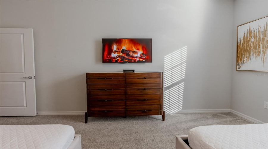 DAVENPORT, Florida 33897, 10 Bedrooms Bedrooms, ,8 BathroomsBathrooms,Residential,For Sale,LELANI,0,MFRO6376930