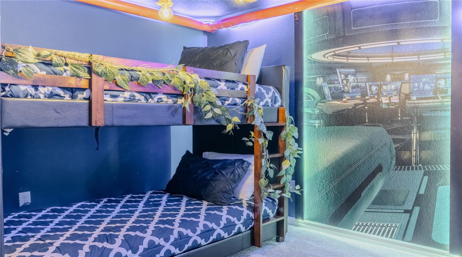 DAVENPORT, Florida 33897, 10 Bedrooms Bedrooms, ,8 BathroomsBathrooms,Residential,For Sale,LELANI,0,MFRO6376930