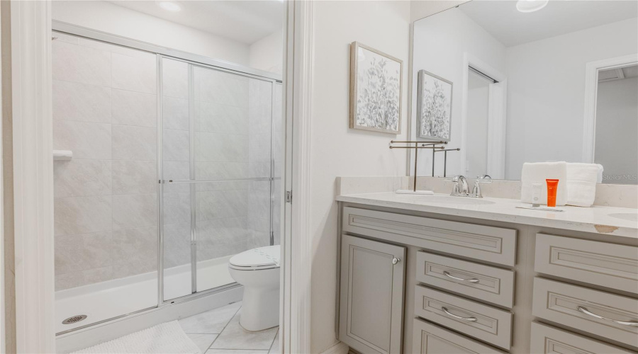 DAVENPORT, Florida 33897, 10 Bedrooms Bedrooms, ,8 BathroomsBathrooms,Residential,For Sale,LELANI,0,MFRO6376930