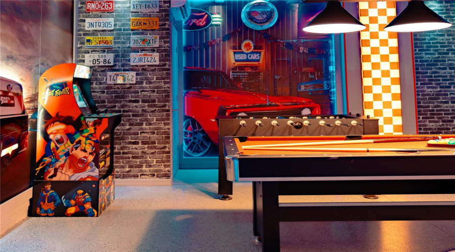 DAVENPORT, Florida 33897, 10 Bedrooms Bedrooms, ,8 BathroomsBathrooms,Residential,For Sale,LELANI,0,MFRO6376930