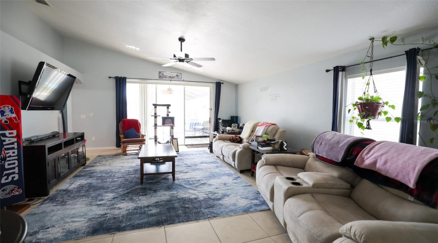 DAVENPORT, Florida 33897, 4 Bedrooms Bedrooms, ,2 BathroomsBathrooms,Residential,For Sale,TROON,0,MFRO6377254