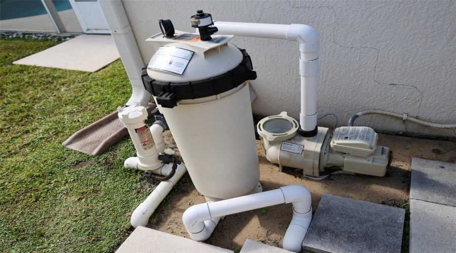 DAVENPORT, Florida 33897, 4 Bedrooms Bedrooms, ,2 BathroomsBathrooms,Residential,For Sale,TROON,0,MFRO6377254