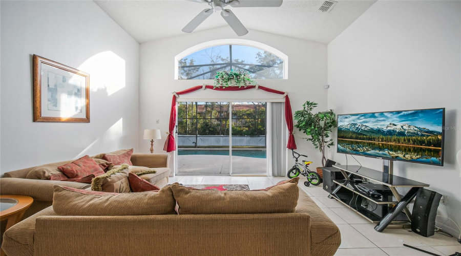 KISSIMMEE, Florida 34746, 4 Bedrooms Bedrooms, ,3 BathroomsBathrooms,Residential,For Sale,SEASONS,0,MFRO6377522