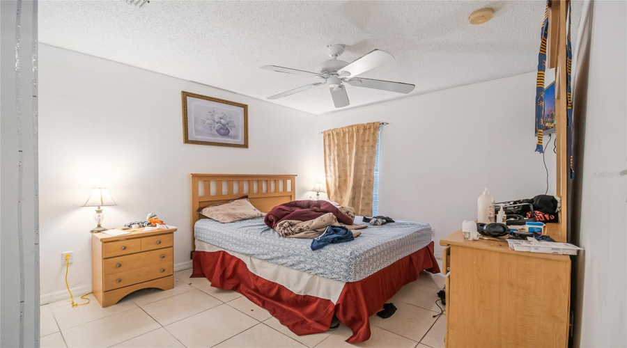 KISSIMMEE, Florida 34746, 4 Bedrooms Bedrooms, ,3 BathroomsBathrooms,Residential,For Sale,SEASONS,0,MFRO6377522