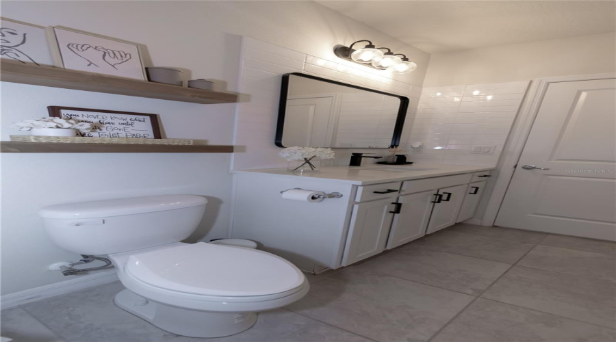 KISSIMMEE, Florida 34746, 4 Bedrooms Bedrooms, ,2 BathroomsBathrooms,Residential,For Sale,ROYAL POINT,0,MFRS5141885