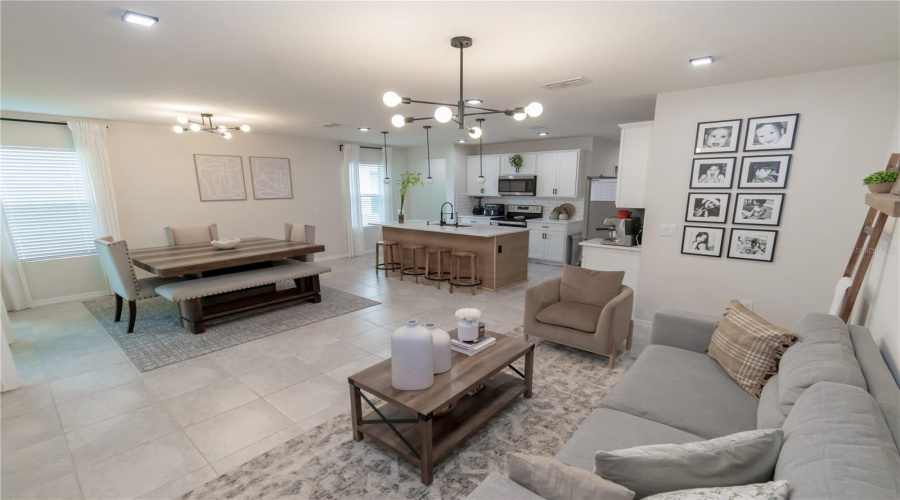 KISSIMMEE, Florida 34746, 4 Bedrooms Bedrooms, ,2 BathroomsBathrooms,Residential,For Sale,ROYAL POINT,0,MFRS5141885