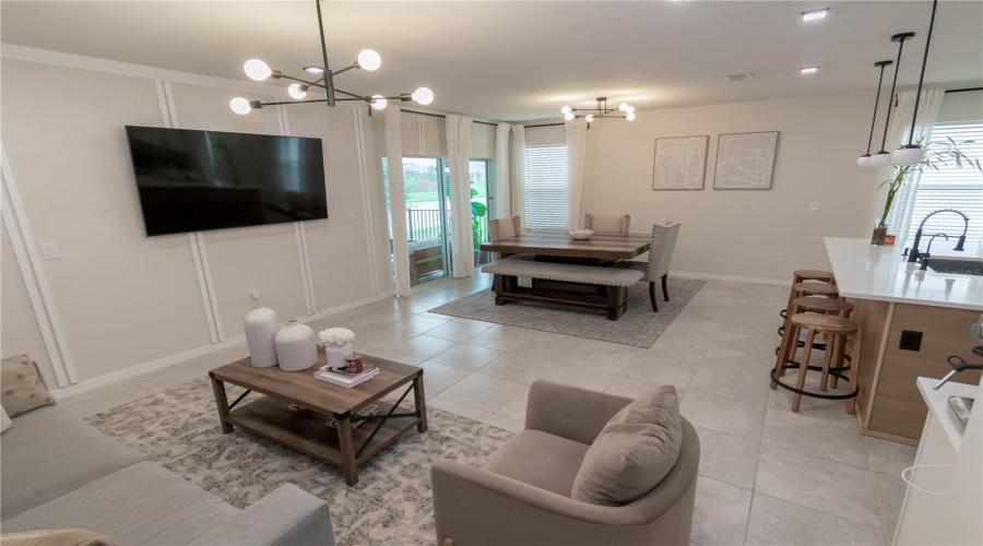 KISSIMMEE, Florida 34746, 4 Bedrooms Bedrooms, ,2 BathroomsBathrooms,Residential,For Sale,ROYAL POINT,0,MFRS5141885