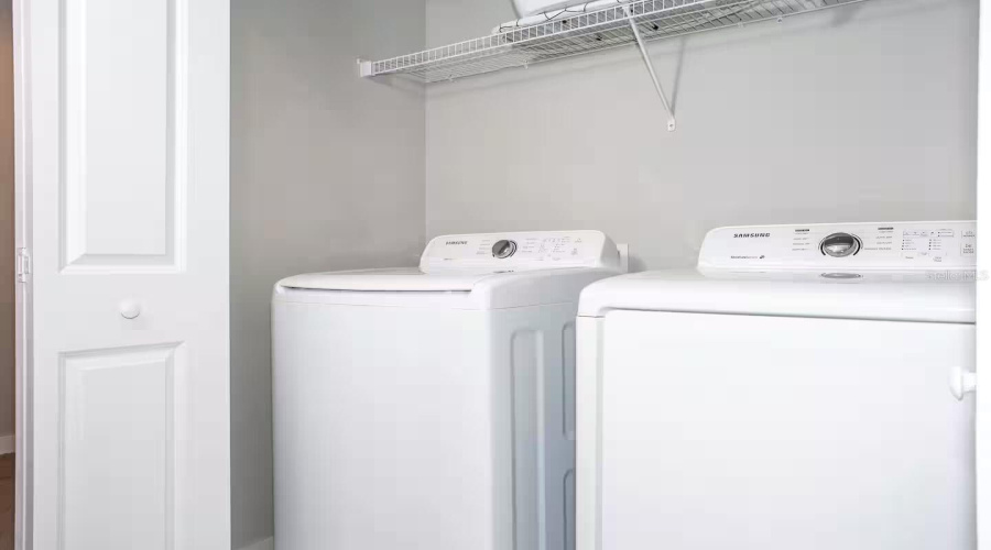 KISSIMMEE, Florida 34746, 4 Bedrooms Bedrooms, ,3 BathroomsBathrooms,Residential,For Sale,LE REVE,0,MFRA4674611