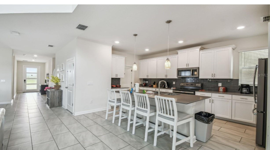 KISSIMMEE, Florida 34746, 5 Bedrooms Bedrooms, ,5 BathroomsBathrooms,Residential,For Sale,BOOKMARK,0,MFRO6377666