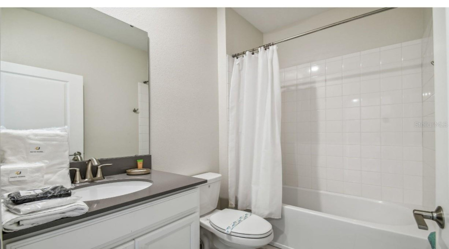 KISSIMMEE, Florida 34746, 5 Bedrooms Bedrooms, ,5 BathroomsBathrooms,Residential,For Sale,BOOKMARK,0,MFRO6377666