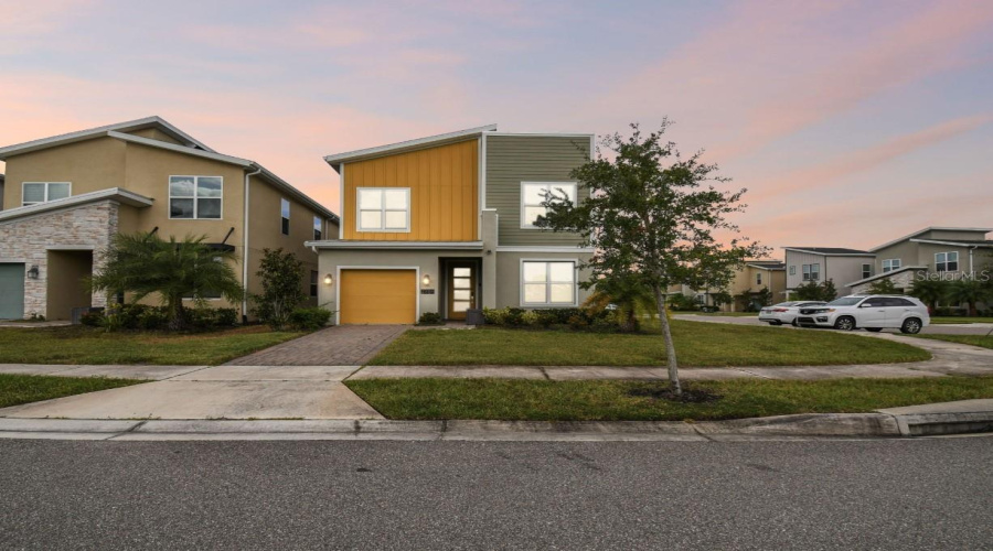 KISSIMMEE, Florida 34746, 5 Bedrooms Bedrooms, ,5 BathroomsBathrooms,Residential,For Sale,BOOKMARK,0,MFRO6377666