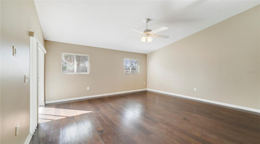 DAVENPORT, Florida 33896, 3 Bedrooms Bedrooms, ,2 BathroomsBathrooms,Residential,For Sale,PARADISE WOODS,0,MFRO6377687