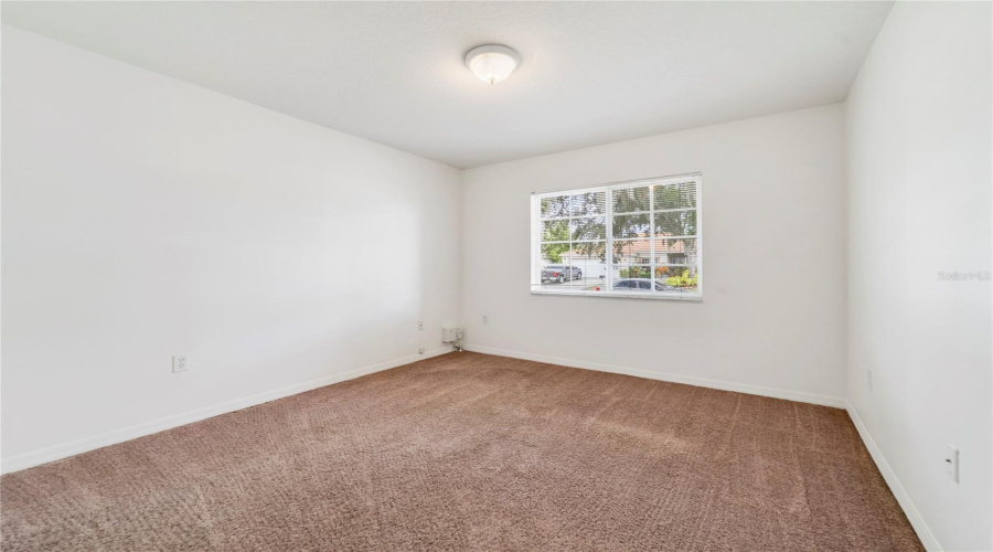 DAVENPORT, Florida 33896, 3 Bedrooms Bedrooms, ,2 BathroomsBathrooms,Residential,For Sale,PARADISE WOODS,0,MFRO6377687