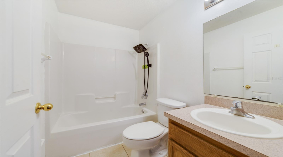 DAVENPORT, Florida 33896, 3 Bedrooms Bedrooms, ,2 BathroomsBathrooms,Residential,For Sale,PARADISE WOODS,0,MFRO6377687