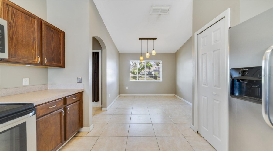 DAVENPORT, Florida 33896, 3 Bedrooms Bedrooms, ,2 BathroomsBathrooms,Residential,For Sale,PARADISE WOODS,0,MFRO6377687