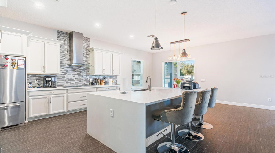 ORLANDO, Florida 32836, 5 Bedrooms Bedrooms, ,4 BathroomsBathrooms,Residential,For Sale,LUDINGTON,0,MFRO6377060