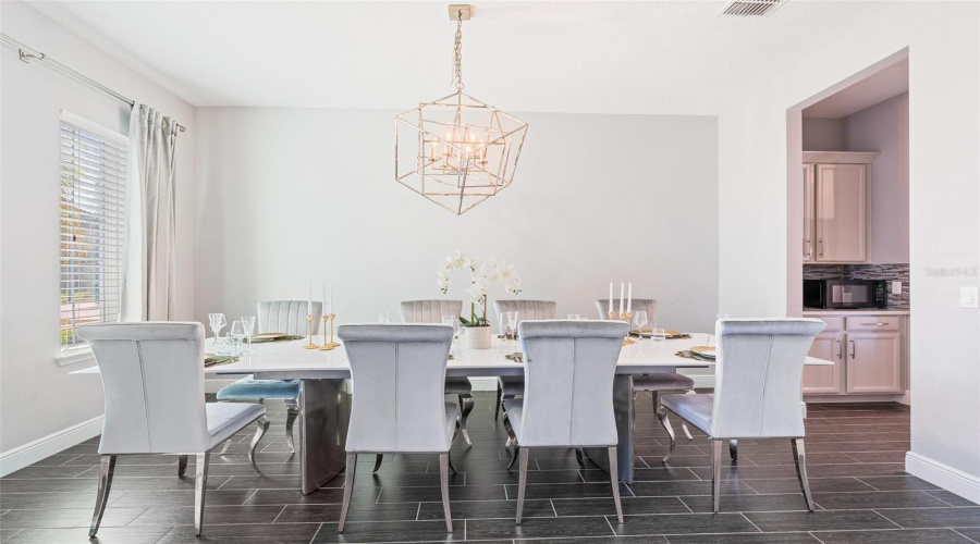 ORLANDO, Florida 32836, 5 Bedrooms Bedrooms, ,4 BathroomsBathrooms,Residential,For Sale,LUDINGTON,0,MFRO6377060