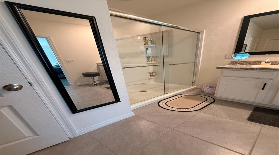 DAVENPORT, Florida 33897, 4 Bedrooms Bedrooms, ,2 BathroomsBathrooms,Residential,For Sale,IGUANA,0,MFRS5142490