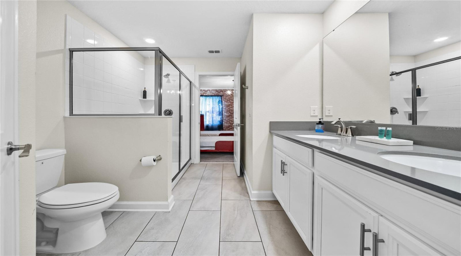 KISSIMMEE, Florida 34746, 8 Bedrooms Bedrooms, ,5 BathroomsBathrooms,Residential,For Sale,NARRATIVE,0,MFRO6377559