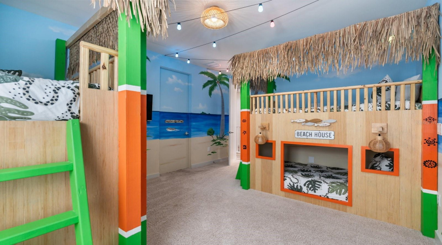 REUNION, Florida 34747, 6 Bedrooms Bedrooms, ,5 BathroomsBathrooms,Residential,For Sale,CASTLE PINES,0,MFRO6374028