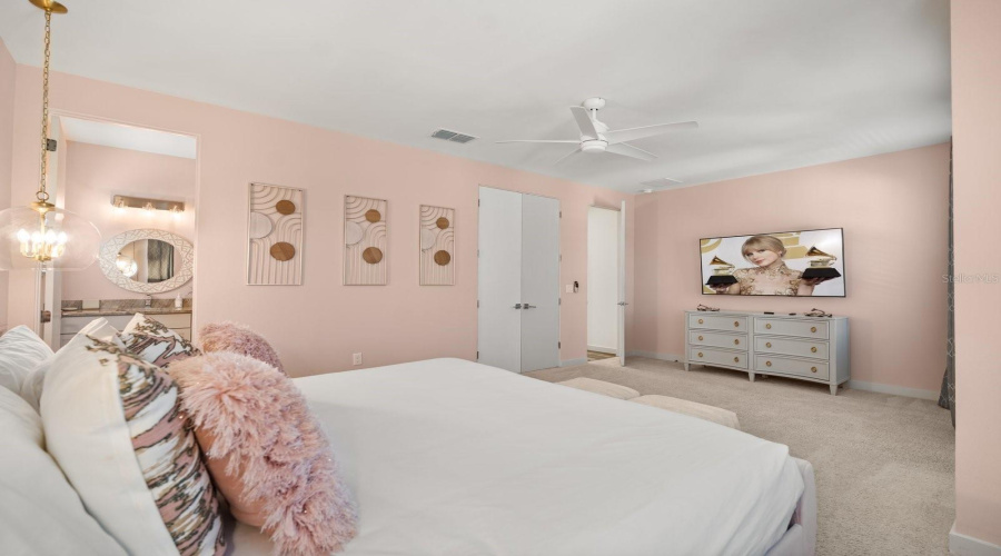 REUNION, Florida 34747, 6 Bedrooms Bedrooms, ,5 BathroomsBathrooms,Residential,For Sale,CASTLE PINES,0,MFRO6374028