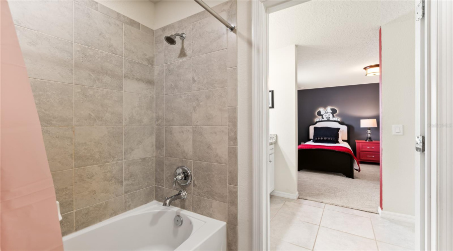 KISSIMMEE, Florida 34747, 8 Bedrooms Bedrooms, ,6 BathroomsBathrooms,Residential,For Sale,LIMA,0,MFRS5142261