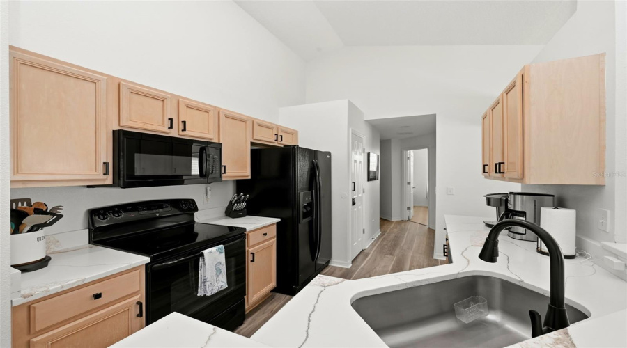 DAVENPORT, Florida 33897, 4 Bedrooms Bedrooms, ,3 BathroomsBathrooms,Residential,For Sale,HYPOLITA,0,MFRS5142376