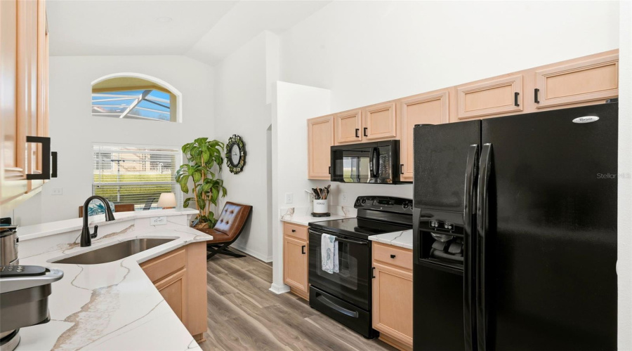 DAVENPORT, Florida 33897, 4 Bedrooms Bedrooms, ,3 BathroomsBathrooms,Residential,For Sale,HYPOLITA,0,MFRS5142376