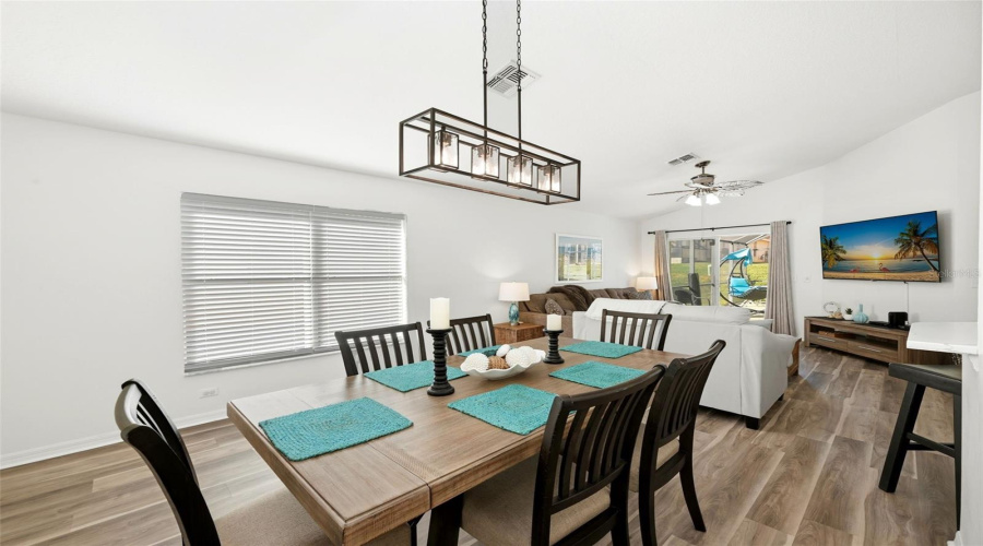 DAVENPORT, Florida 33897, 4 Bedrooms Bedrooms, ,3 BathroomsBathrooms,Residential,For Sale,HYPOLITA,0,MFRS5142376