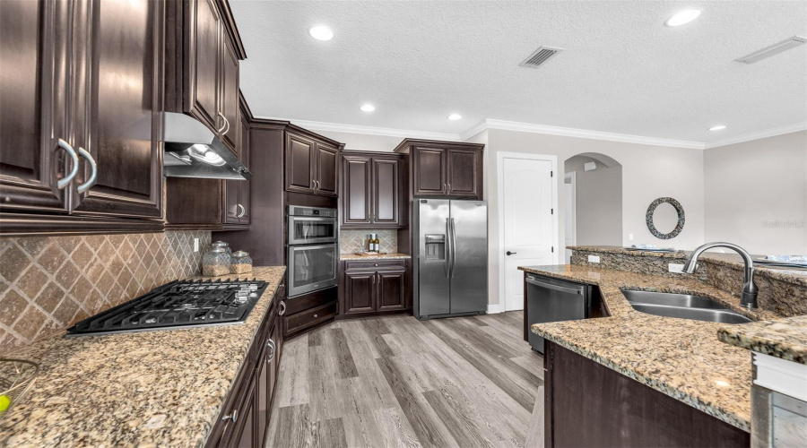 REUNION, Florida 34747, 5 Bedrooms Bedrooms, ,6 BathroomsBathrooms,Residential,For Sale,CASTLE PINES COURT,0,MFRO6377851